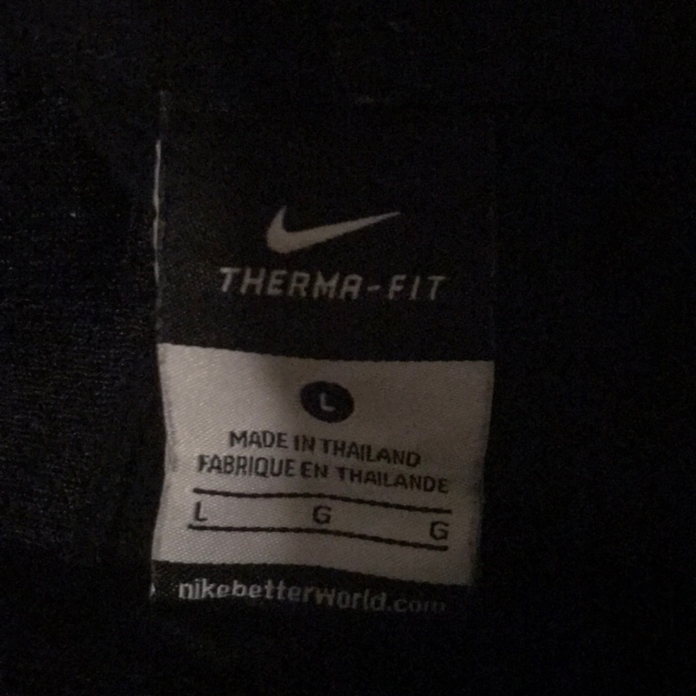 Nike Capris - Picture 3 of 5
